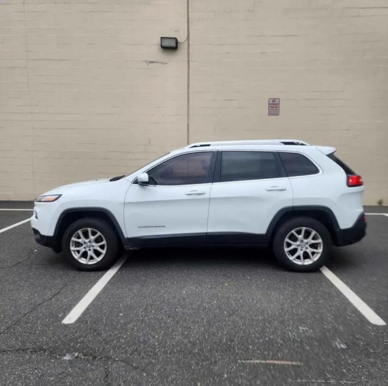 2016 Jeep Cherokee – Latitude